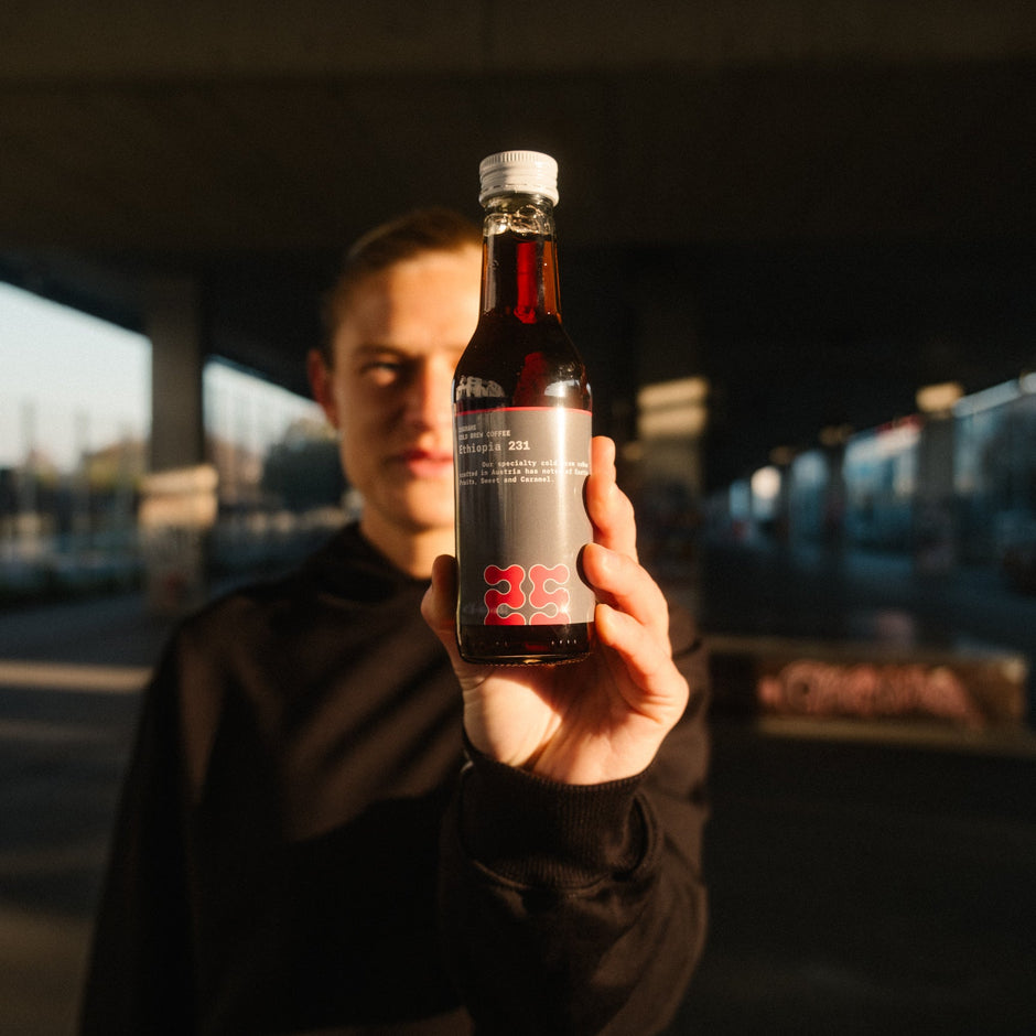 Carina Wenninger with 25GRAMS cold brew